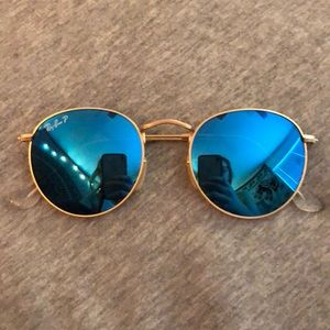 blue round ray bans